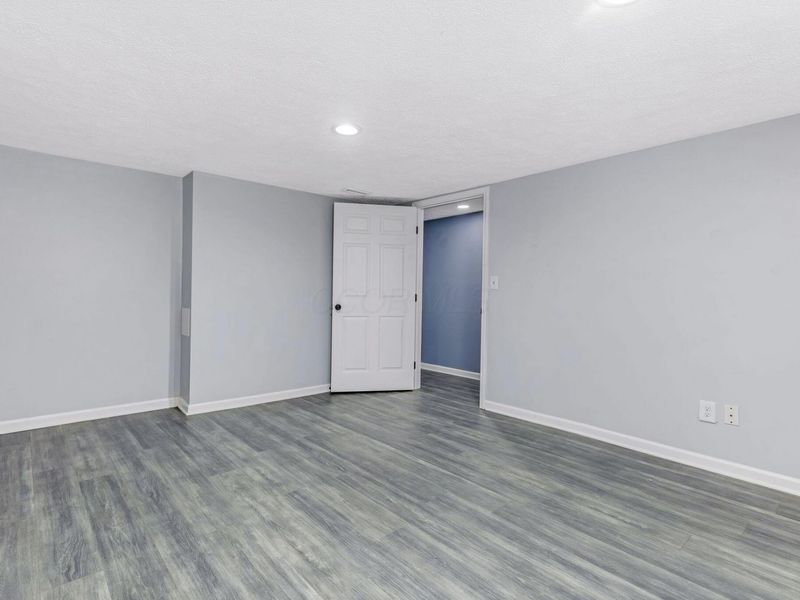 889 Noddymill Lane E, Unit 33C, Columbus, OH 43085 Photo 32