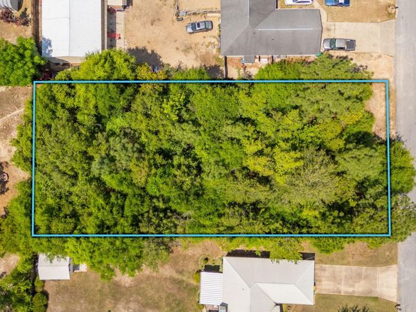 Lot 16 La Salle Court, Crestview, FL 32539