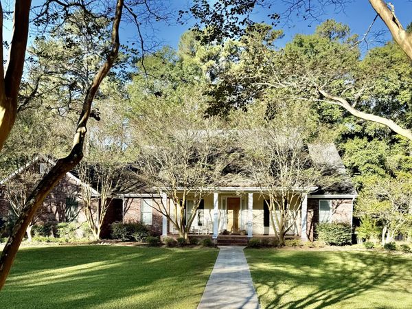 1072 Brandon Drive, McComb, MS 39648