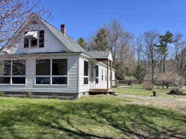 8 Old Bay Road, New Durham, NH 03855