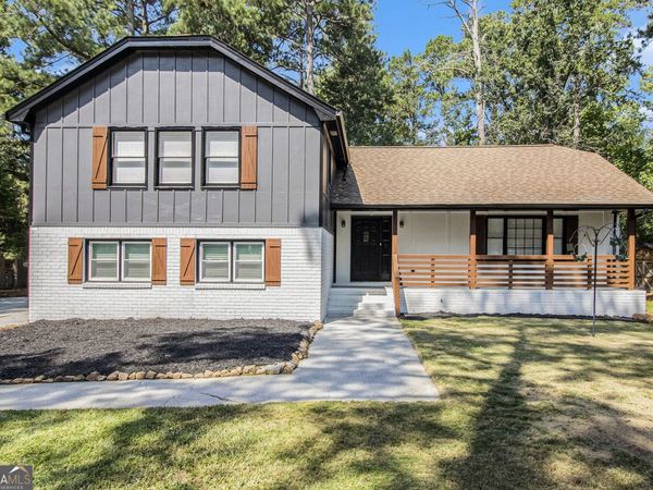 2180 E Chester Circle SE, Conyers, GA 30013