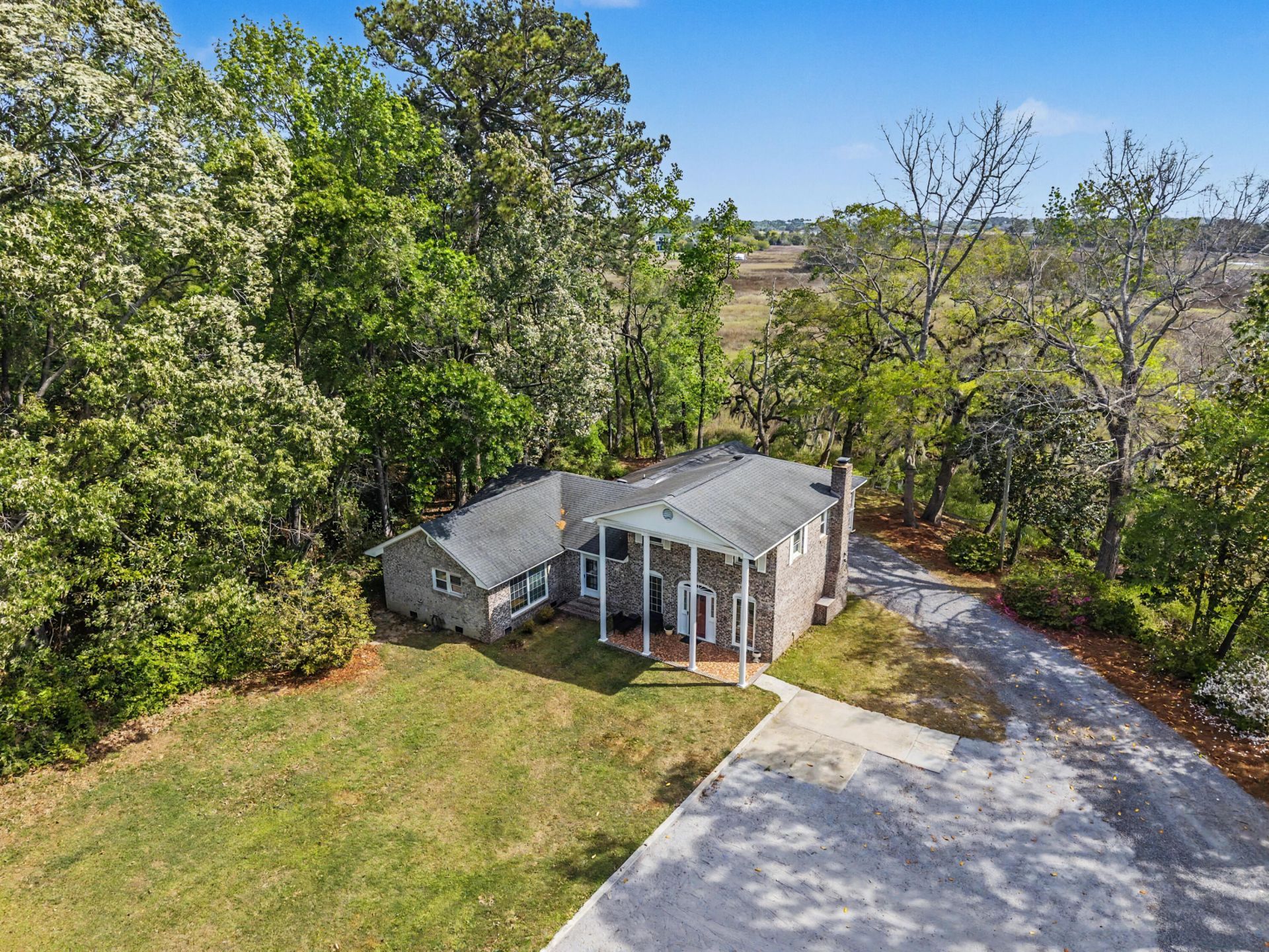 2340 Ashley River Road Photo 4