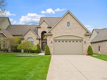 945 Saint James Park Avenue, Monroe Twp, MI 48161