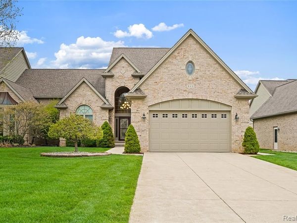 945 Saint James Park Avenue, Monroe Twp, MI 48161