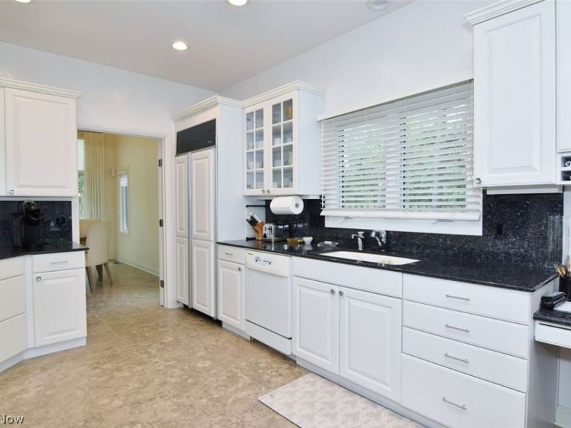 22 Waterford Lane, Beachwood, OH 44122 Photo 11