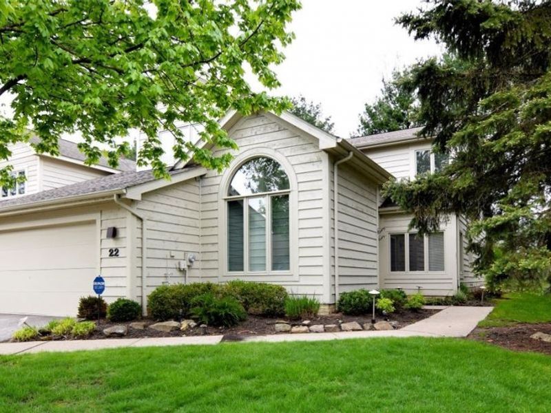 22 Waterford Lane, Beachwood, OH 44122 Photo 2