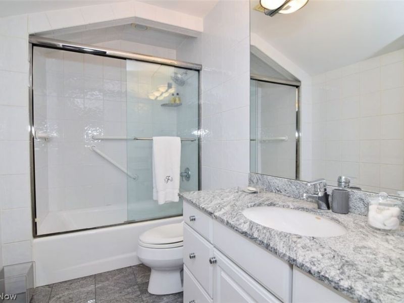 22 Waterford Lane, Beachwood, OH 44122 Photo 31