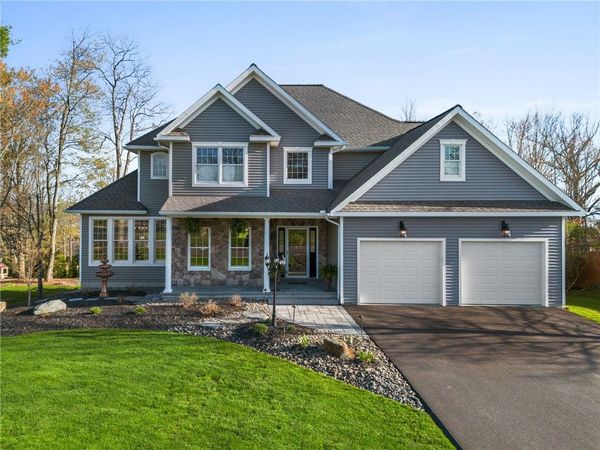 1174 Sapphire Drive , Endicott, NY 13760