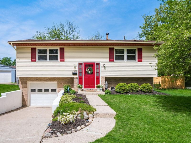6401 Faircrest Road, Columbus, OH 43229 Photo 2