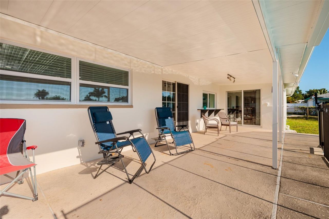 9773 1st Street Ne, Saint Petersburg, FL 33702 Photo