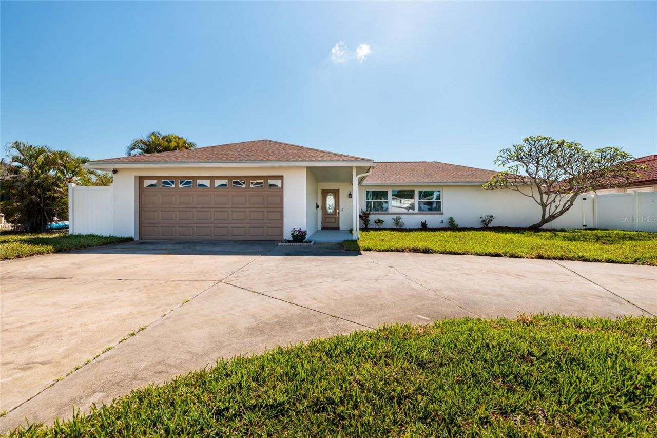 9773 1st Street Ne, Saint Petersburg, FL 33702 Photo
