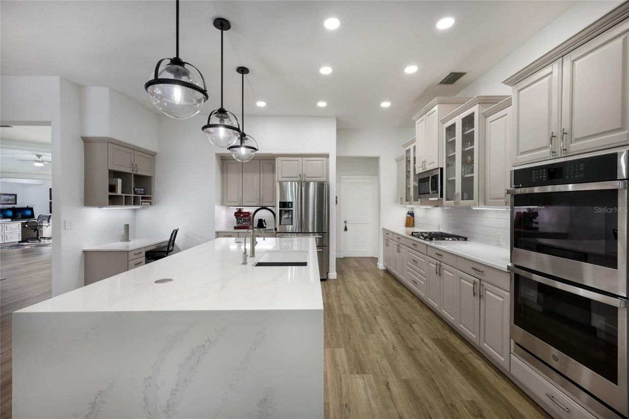 8009 Royal Birkdale Circle, Lakewood Ranch, FL 34202 Photo