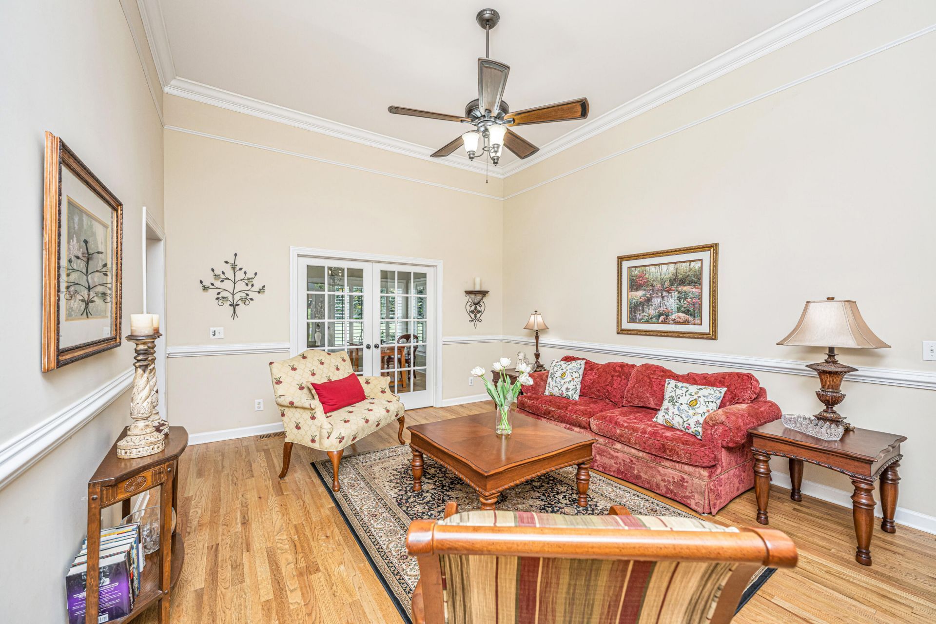 8608 Timbermarsh Lane Photo 10
