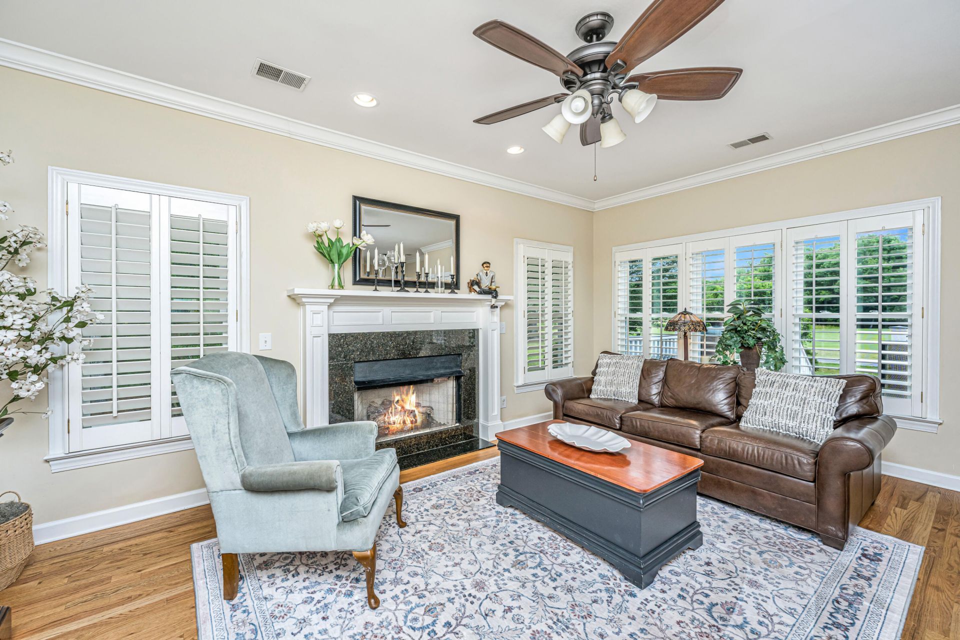 8608 Timbermarsh Lane Photo 23