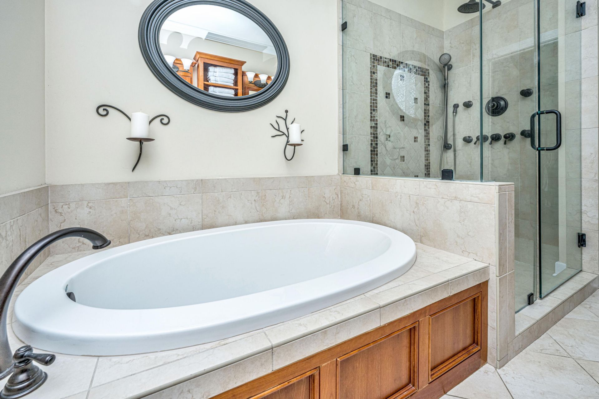 8608 Timbermarsh Lane Photo 30