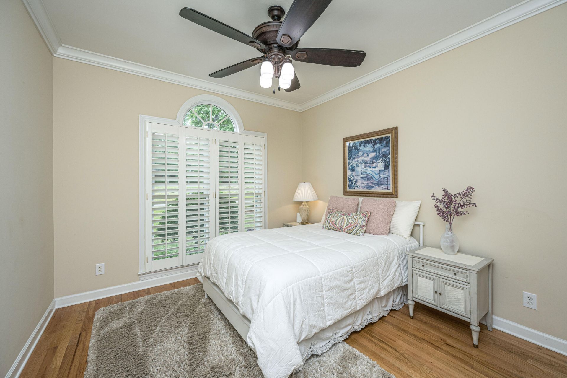 8608 Timbermarsh Lane Photo 35