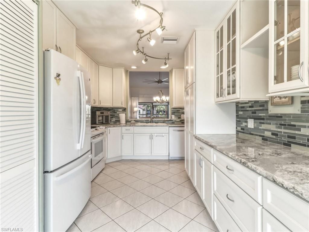 15452 Admiralty Cir, Unit 9, North Fort Myers, FL 33917 Photo