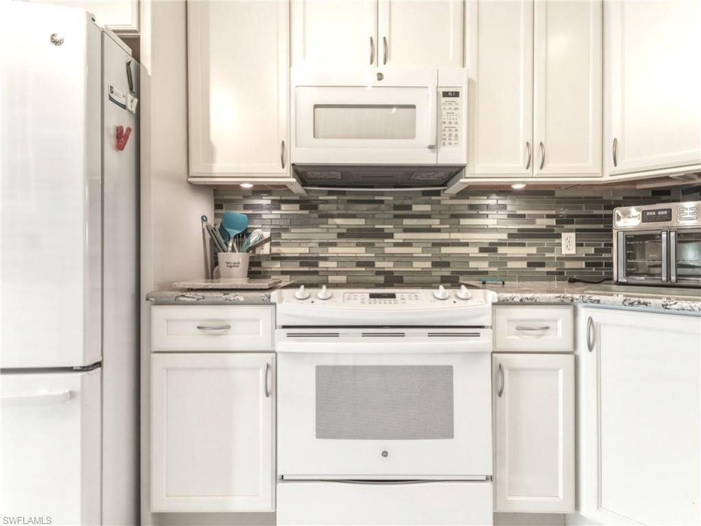 15452 Admiralty Cir, Unit 9, North Fort Myers, FL 33917 Photo
