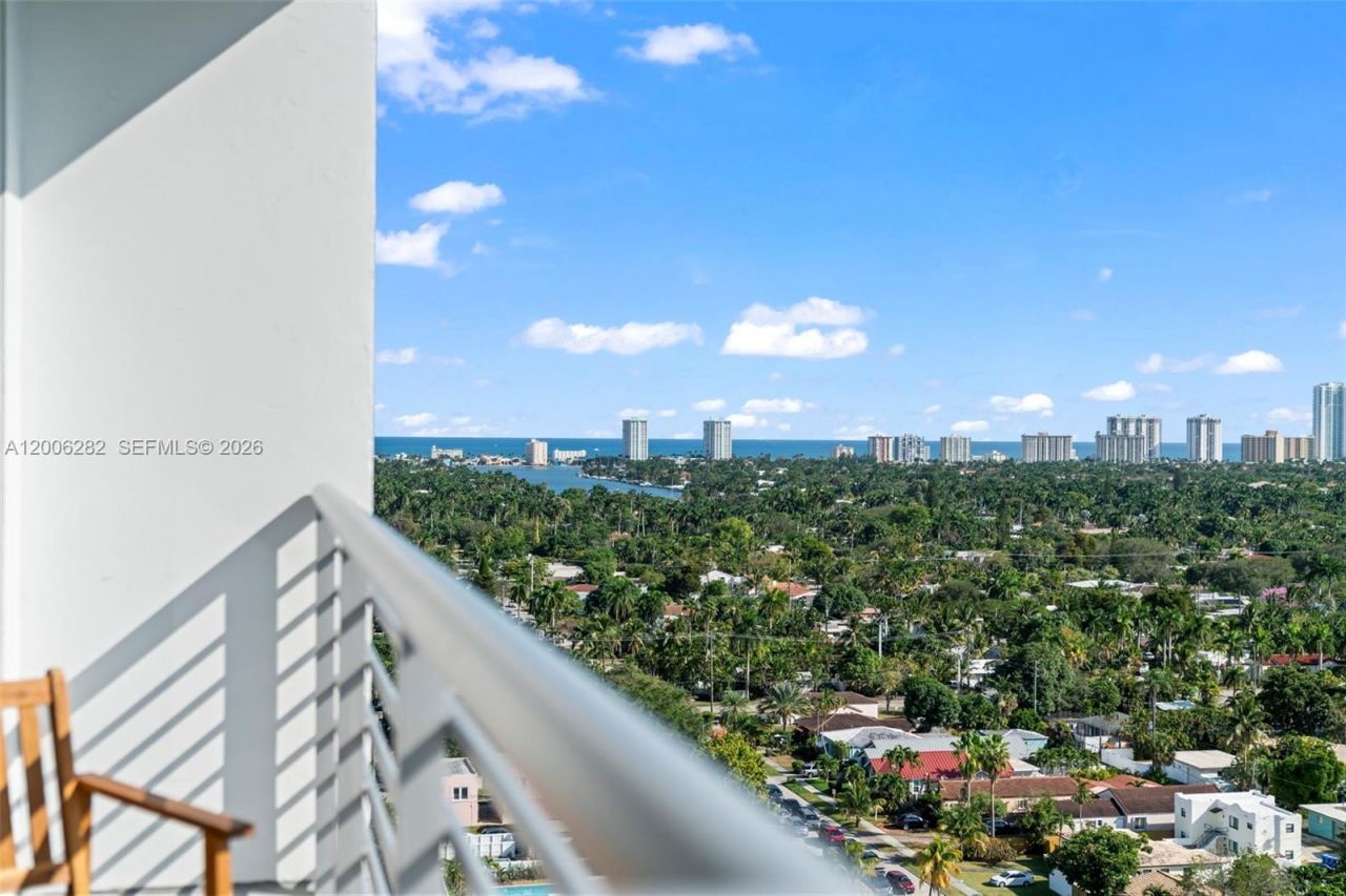 1720 Harrison St , Unit 1725, Hollywood, FL 33020 Photo