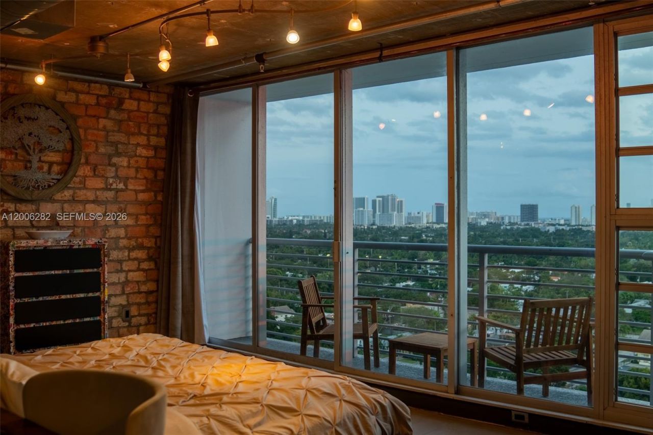 1720 Harrison St , Unit 1725, Hollywood, FL 33020 Photo