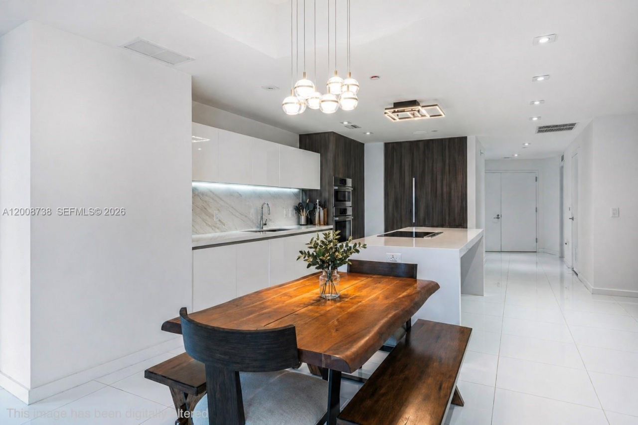 851 NE 1st Ave , Unit 1412, Miami, FL 33132 Photo
