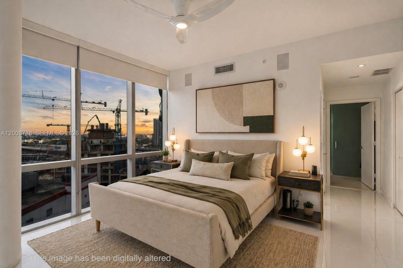 851 NE 1st Ave , Unit 1412, Miami, FL 33132 Photo