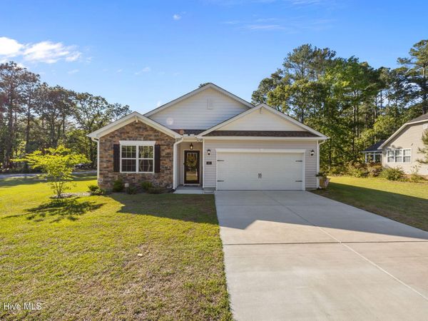 801 Crane Drive, New Bern, NC 28560