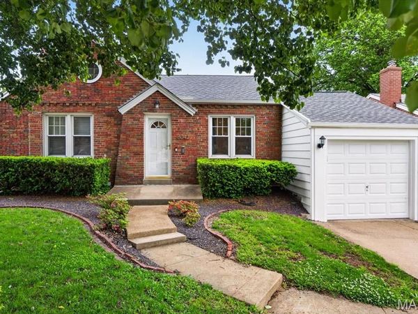 8042 Mackenzie Road, Affton, MO 63123