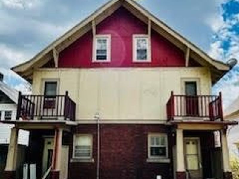 769/771 Work Drive, Akron, OH 44320 Photo 2