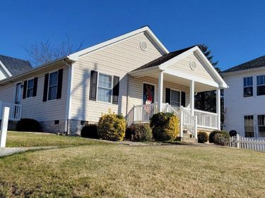 438 W MARKET ST, HARRISONBURG, VA 22801