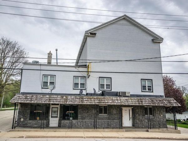 200 Washington STREET, Slinger, WI 53086