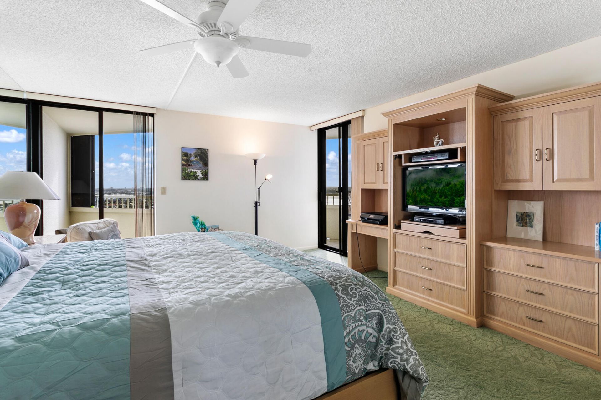 5070 N Ocean Drive, Unit 21c, Singer Island, FL 33404 Photo