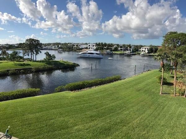 2201 Marina Isle Way, Unit 403, Jupiter, FL 33477