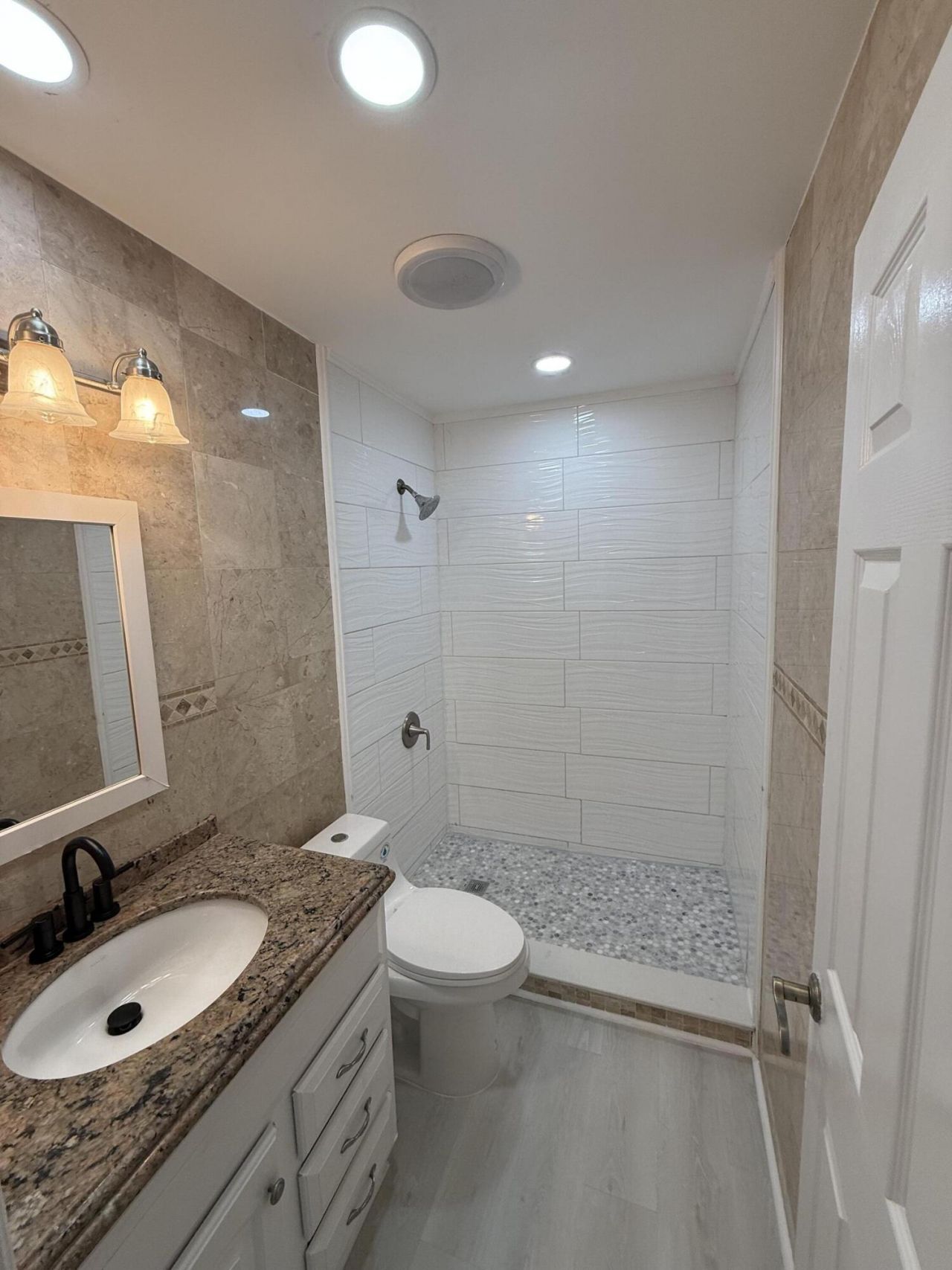 5150 E Club Circle, Unit 202, Boca Raton, FL 33487 Photo