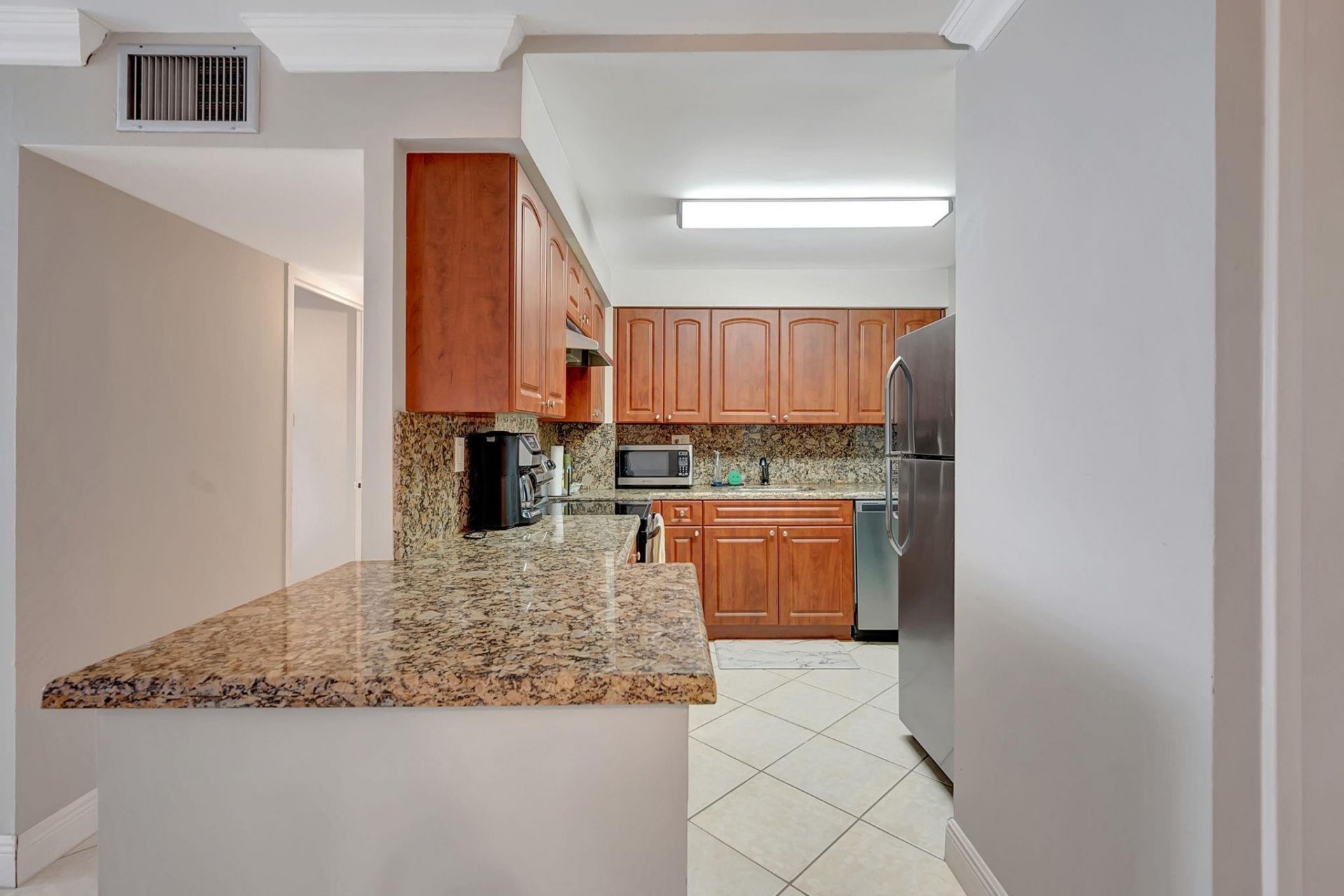 1913 S Ocean Drive, Unit 207, Hallandale Beach, FL 33009 Photo