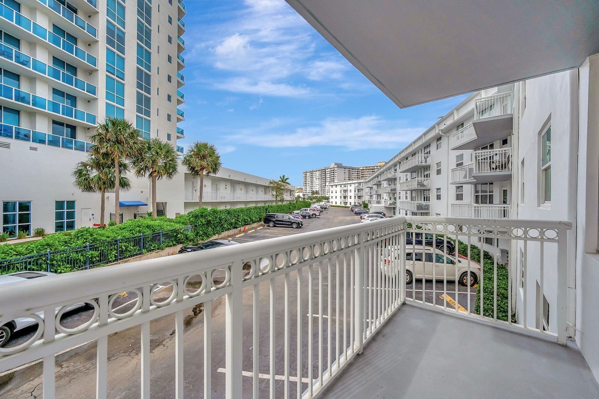 1913 S Ocean Drive, Unit 207, Hallandale Beach, FL 33009 Photo