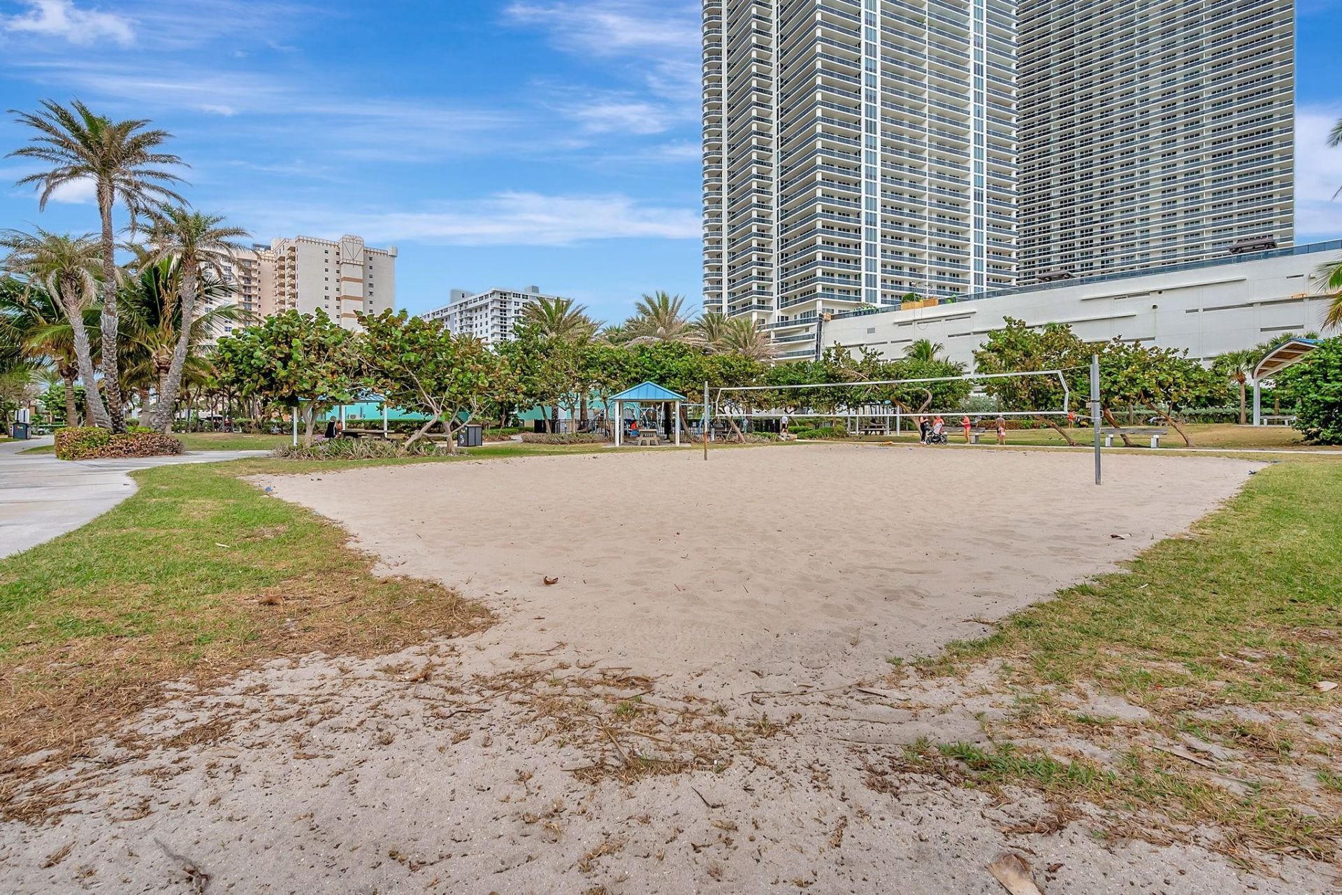1913 S Ocean Drive, Unit 207, Hallandale Beach, FL 33009 Photo