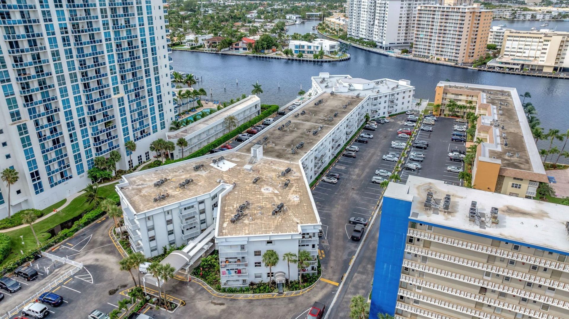 1913 S Ocean Drive, Unit 207, Hallandale Beach, FL 33009 Photo