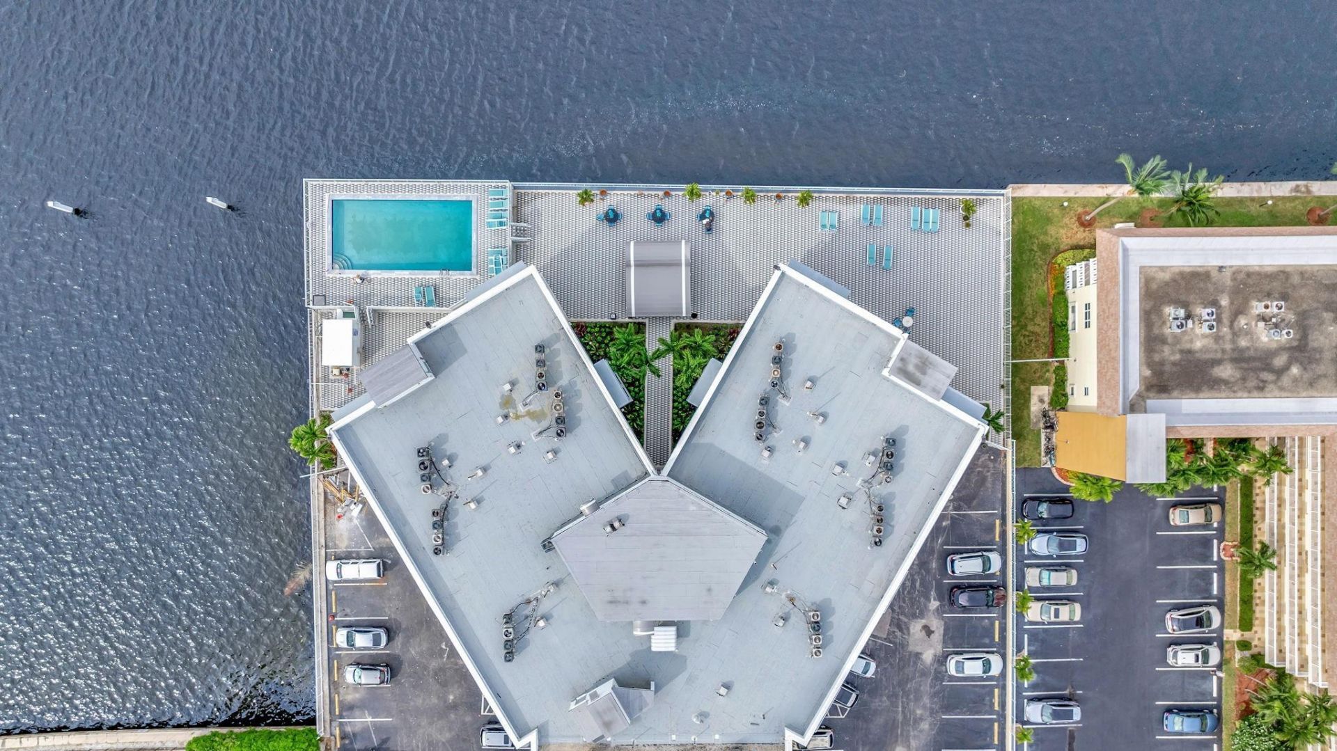 1913 S Ocean Drive, Unit 207, Hallandale Beach, FL 33009 Photo