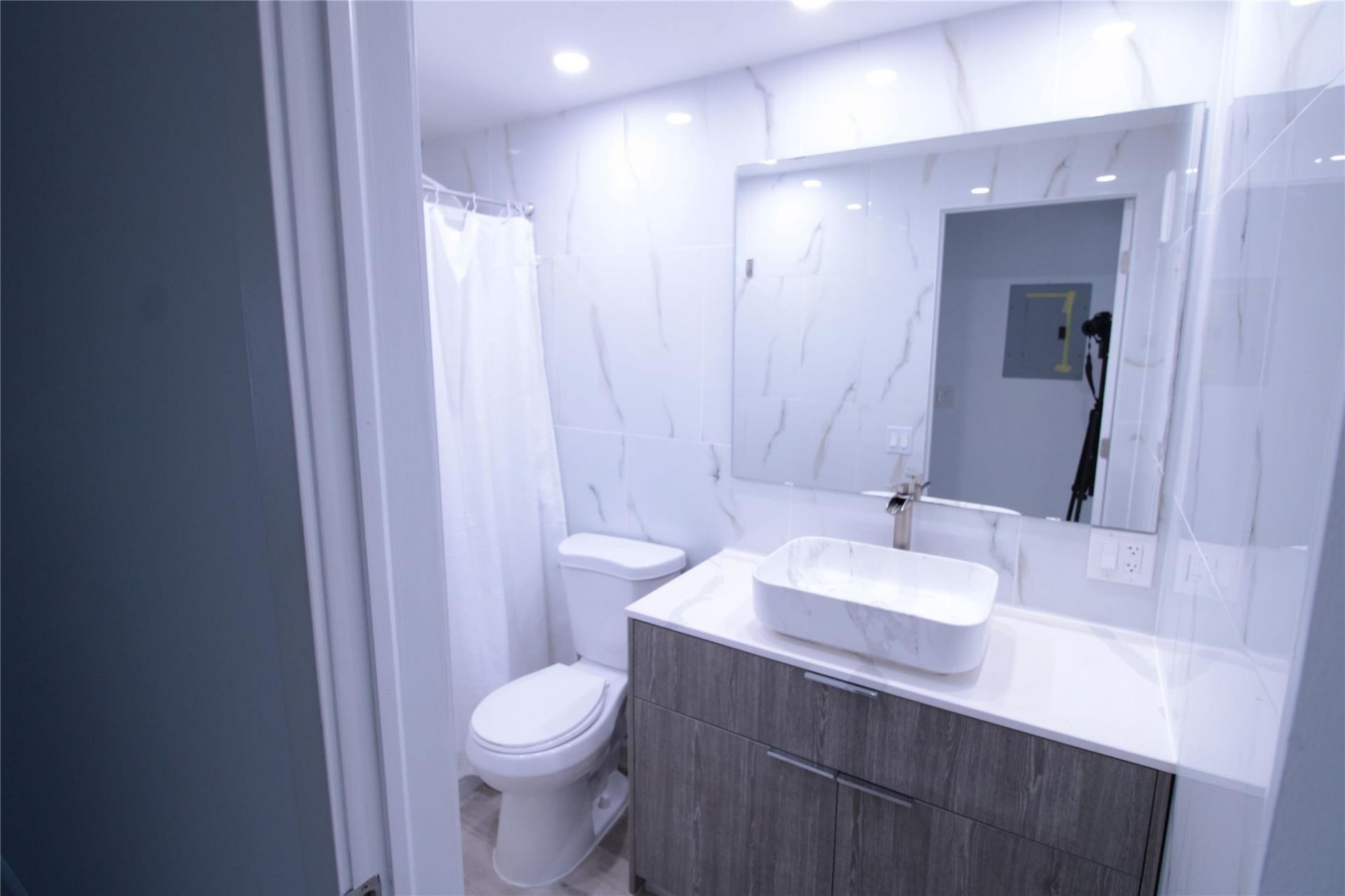 600 Layne Boulevard, Unit 119, Hallandale Beach, FL 33009 Photo