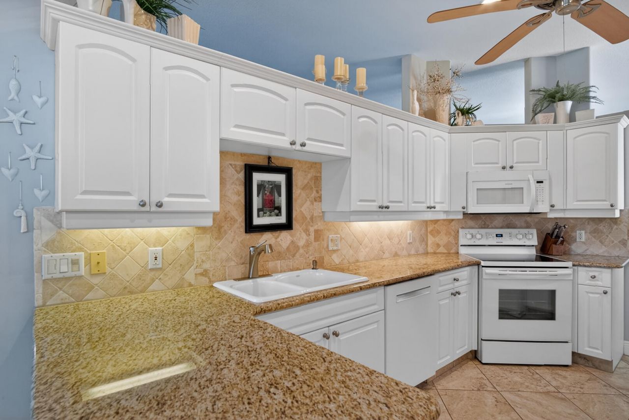 9434 Poinciana Court, Fort Pierce, FL 34951 Photo