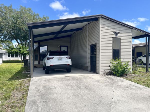 240 Mangrove Bay Place, Fort Pierce, FL 34982