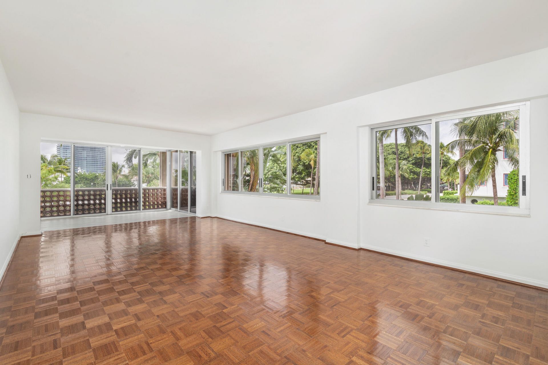 369 S Lake Drive, Unit 2b, Palm Beach, FL 33480 Photo