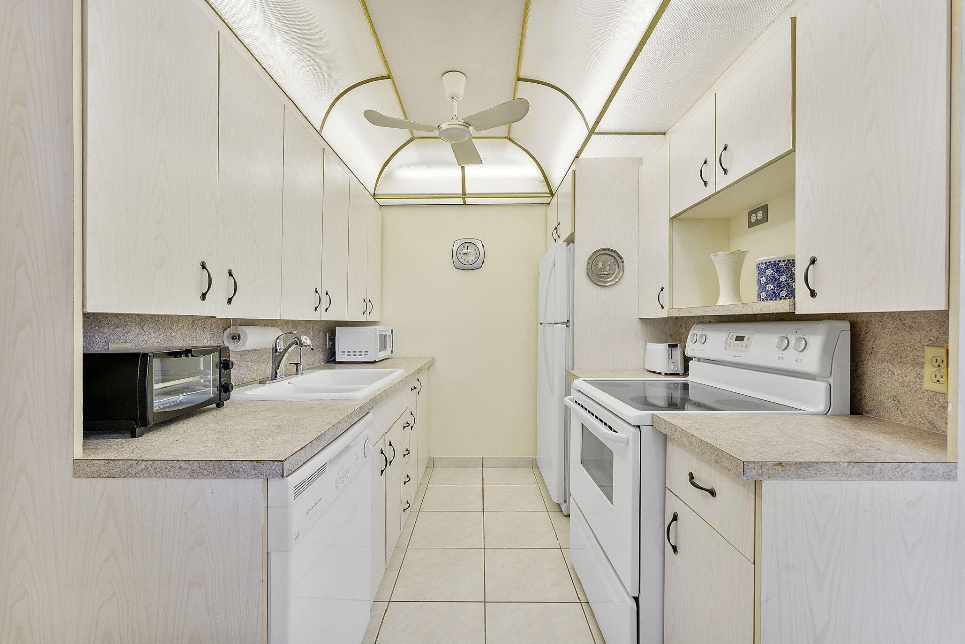 3027 Guildford B, Boca Raton, FL 33434 Photo