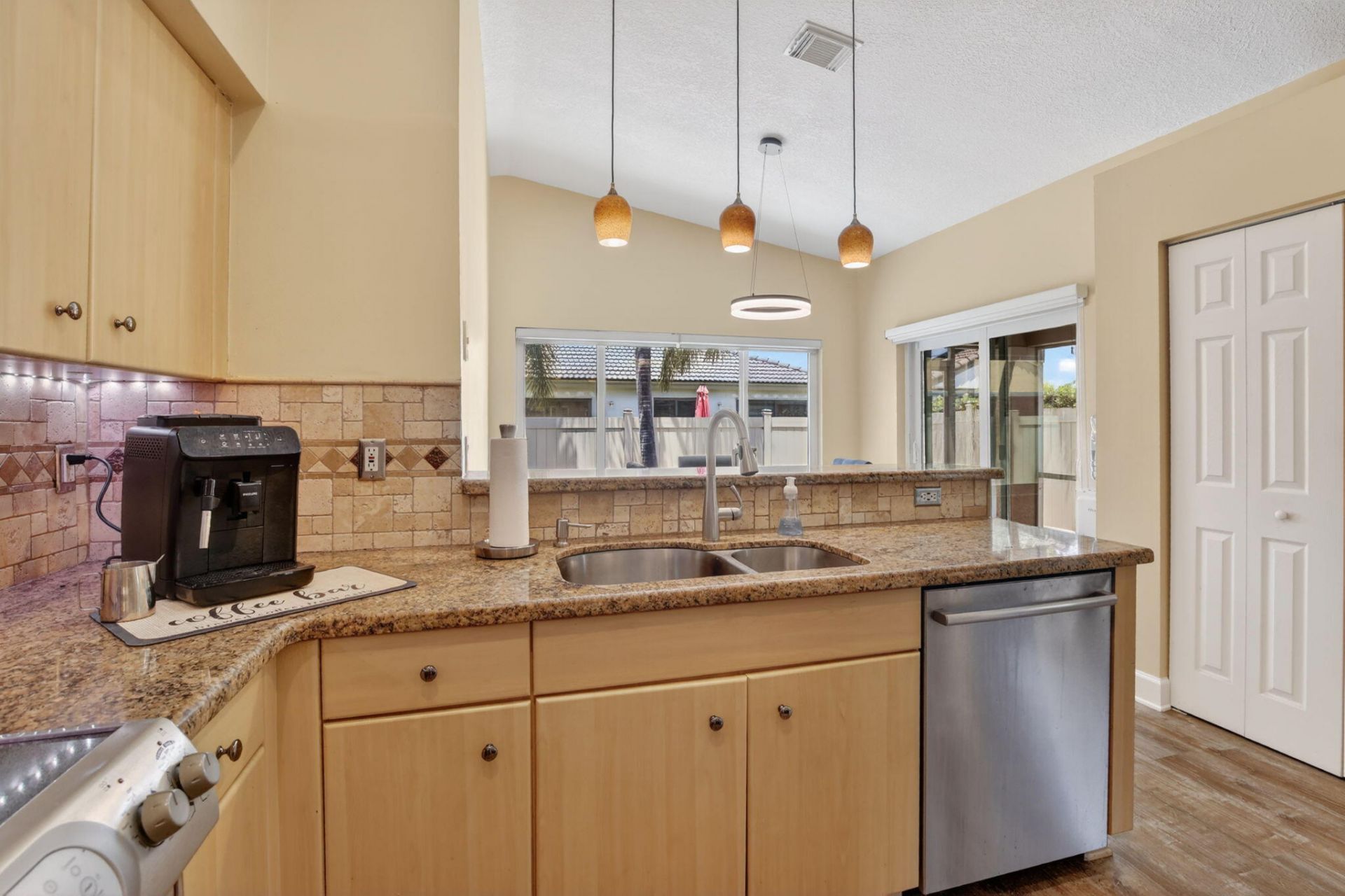 20869 NW 17th Street, Pembroke Pines, FL 33029 Photo