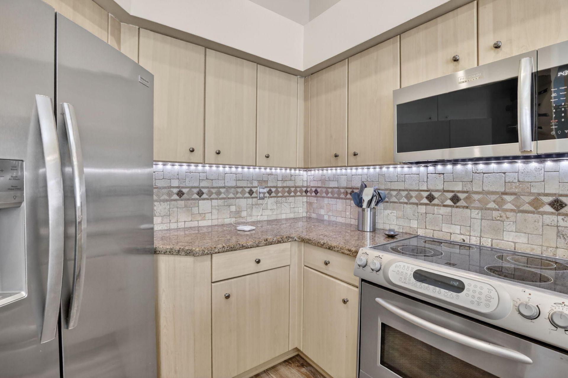 20869 NW 17th Street, Pembroke Pines, FL 33029 Photo
