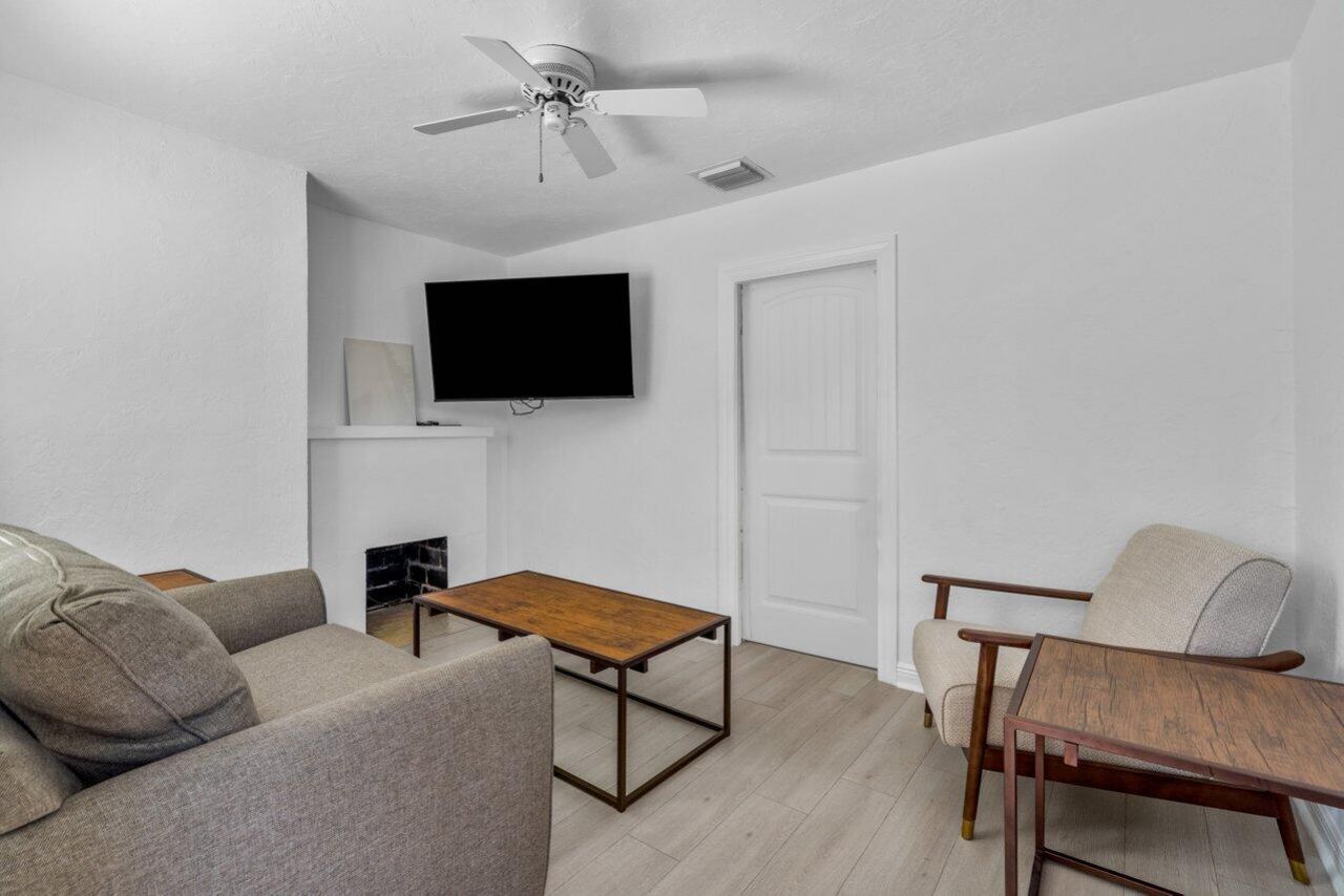 301 NE 1st Street, Delray Beach, FL 33484 Photo
