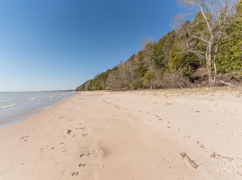 Main Photo