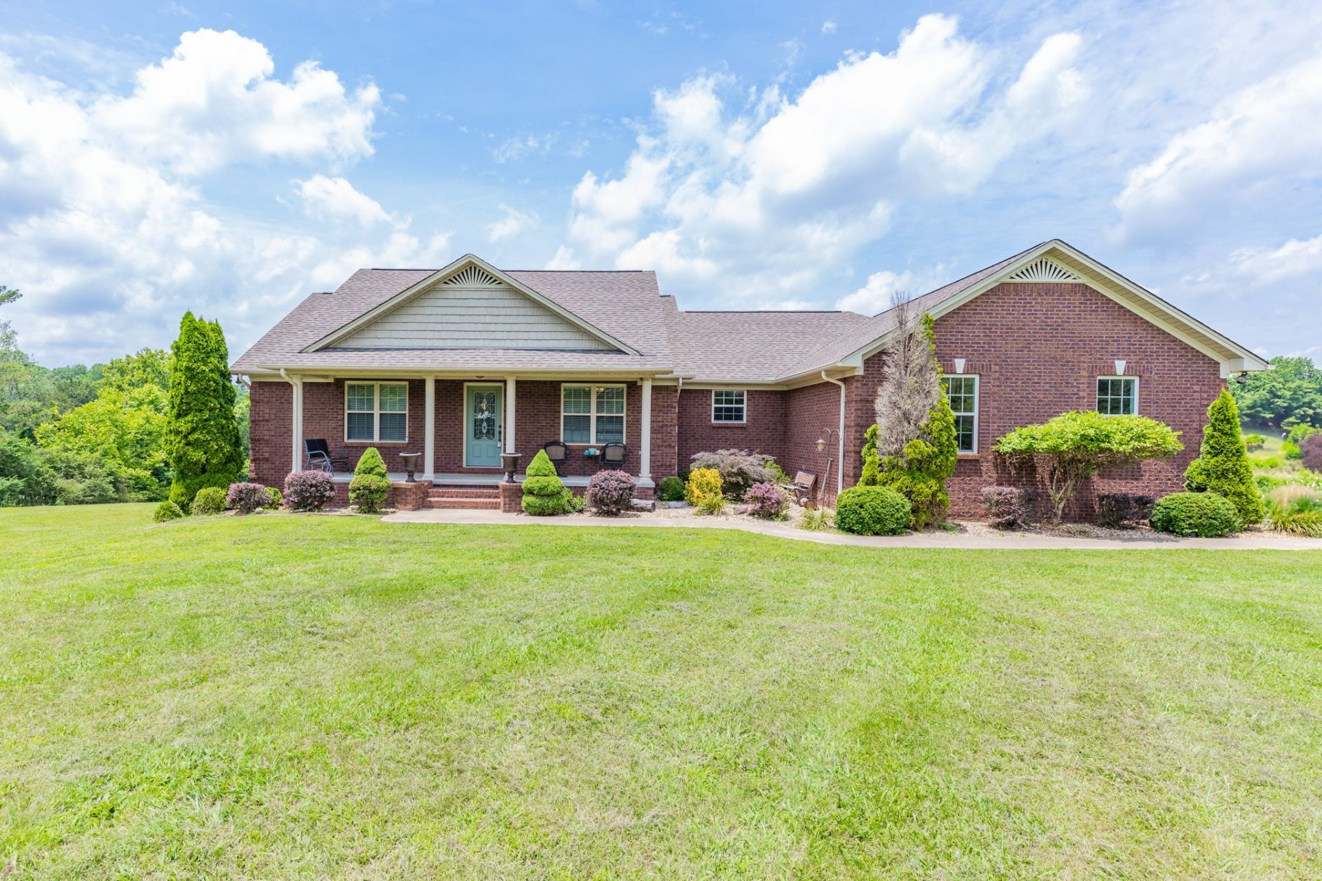 234 Glenn Springs Rd , Lawrenceburg, TN 38464 Main Photo