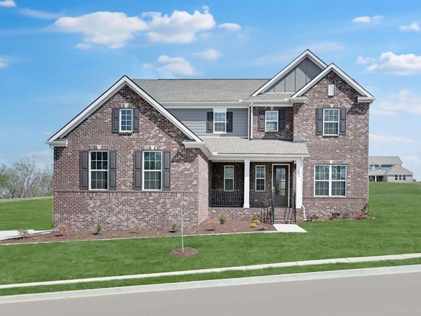 801 Fairgreen Court , Clarksville, TN 37043